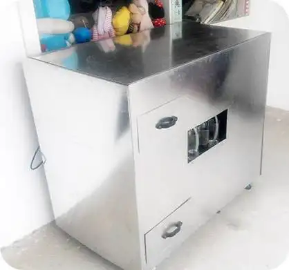 飞子家用一代燃气式全自动炒菜机样机